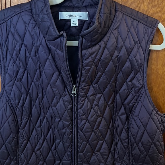 Croft and Barrow Vest - Picture 5 of 5